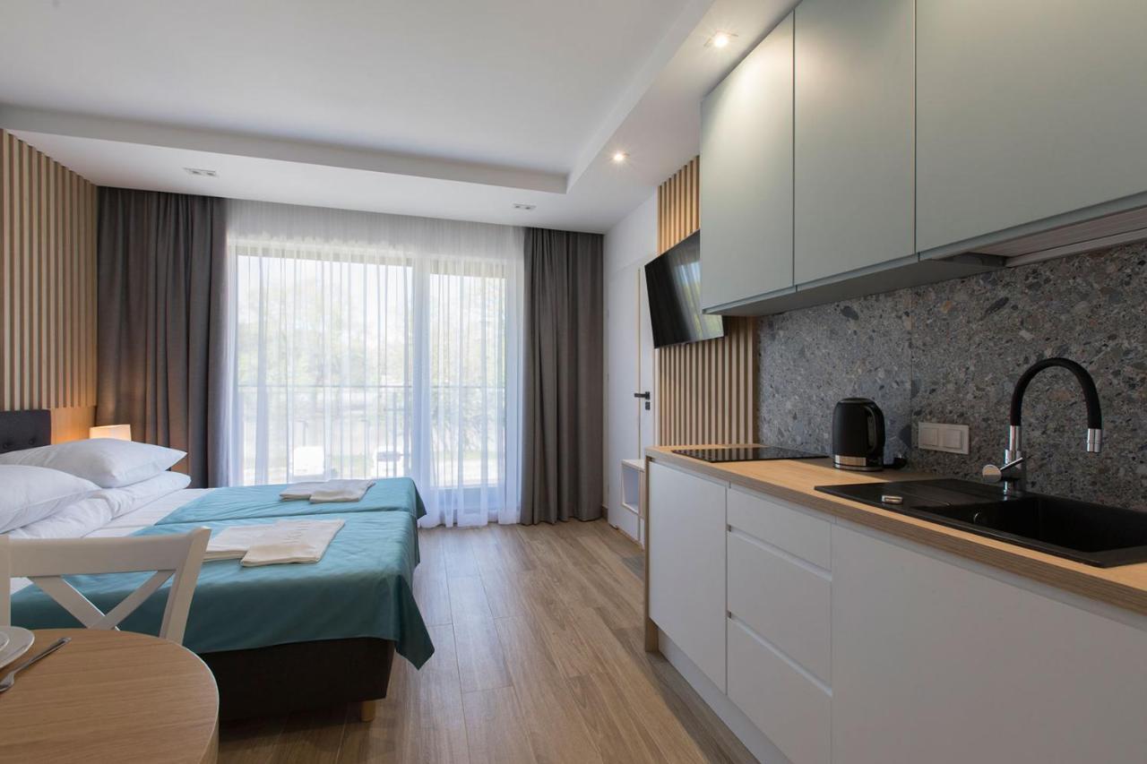 Willa Przy Porcie - Apartamenty Z Aneksami Kuchennymi Ustka Exterior photo